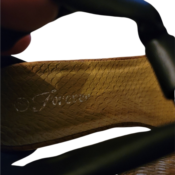 Forever boho Jojo-26 Wedges Sandals Open Toe T-Strap Ankle Strap woman's size 7 - Picture 2 of 6